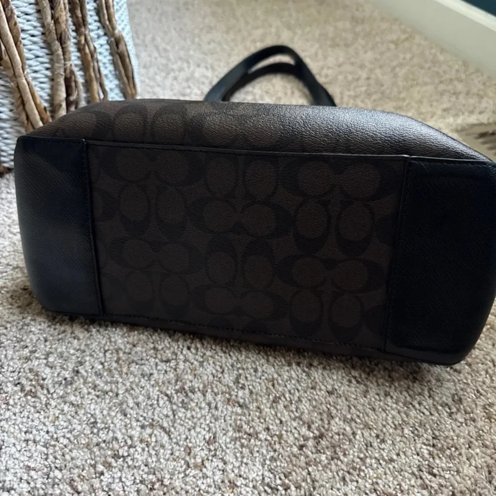 Coach Zip Top Tote Bag In Signature Canvas Black/Walnut/Gold 
Style code -F34603 - Picture 11 of 14